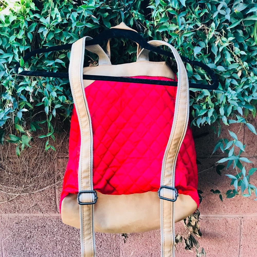 Red backpack/purse - Picture 4 of 6